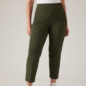 NWT Athleta Women’s Endless Pant size 20 (2x)  -Olive green
